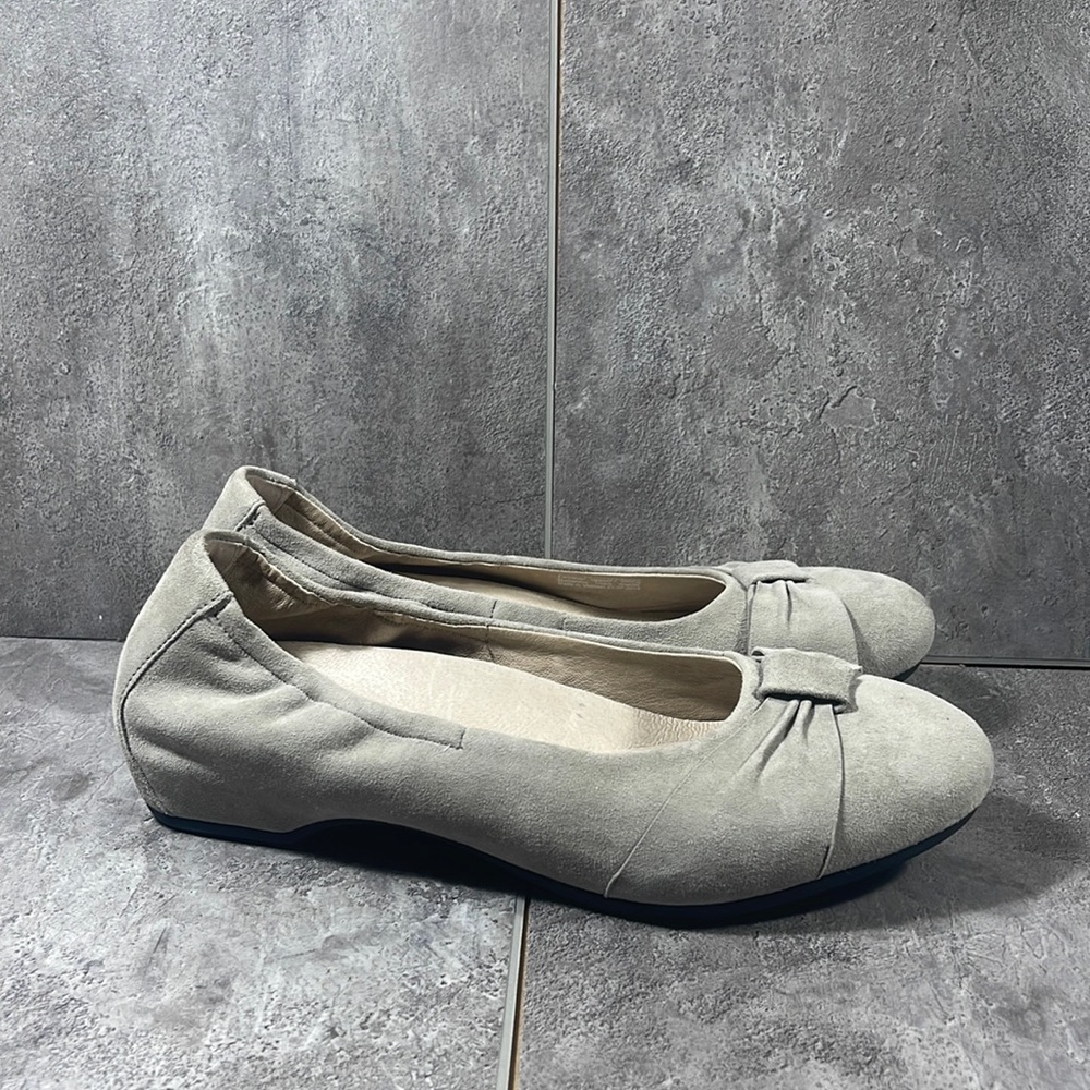Dansko Lina Bow Pump Suede Stone Grey Ballet Flats